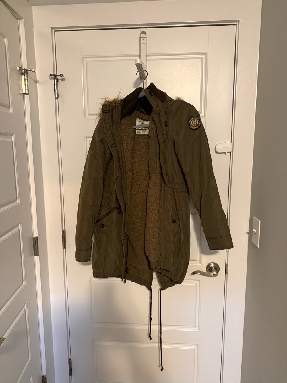Abercrombie & Fitch Green Sherpa-Lined Jacket